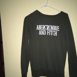 ABERCROMBIE & FITCH green sweatshirt